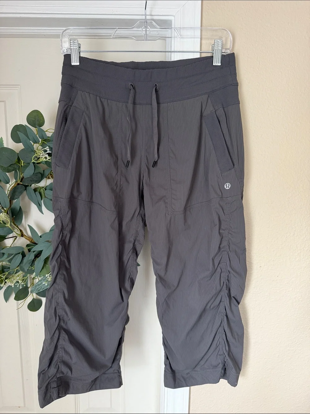 Lululemon Studio Crop *No Liner